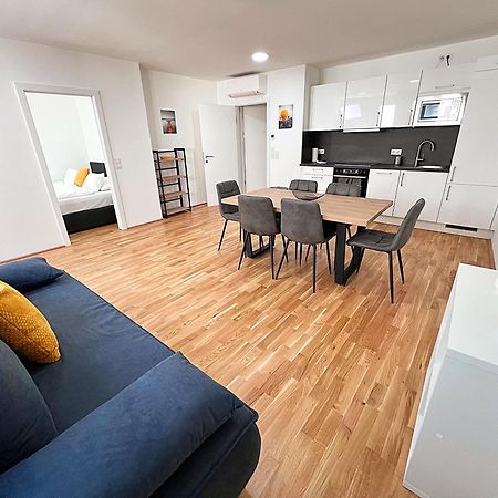 Modern, New, Next To Metro - Gg13 Apartments Viena Exterior foto