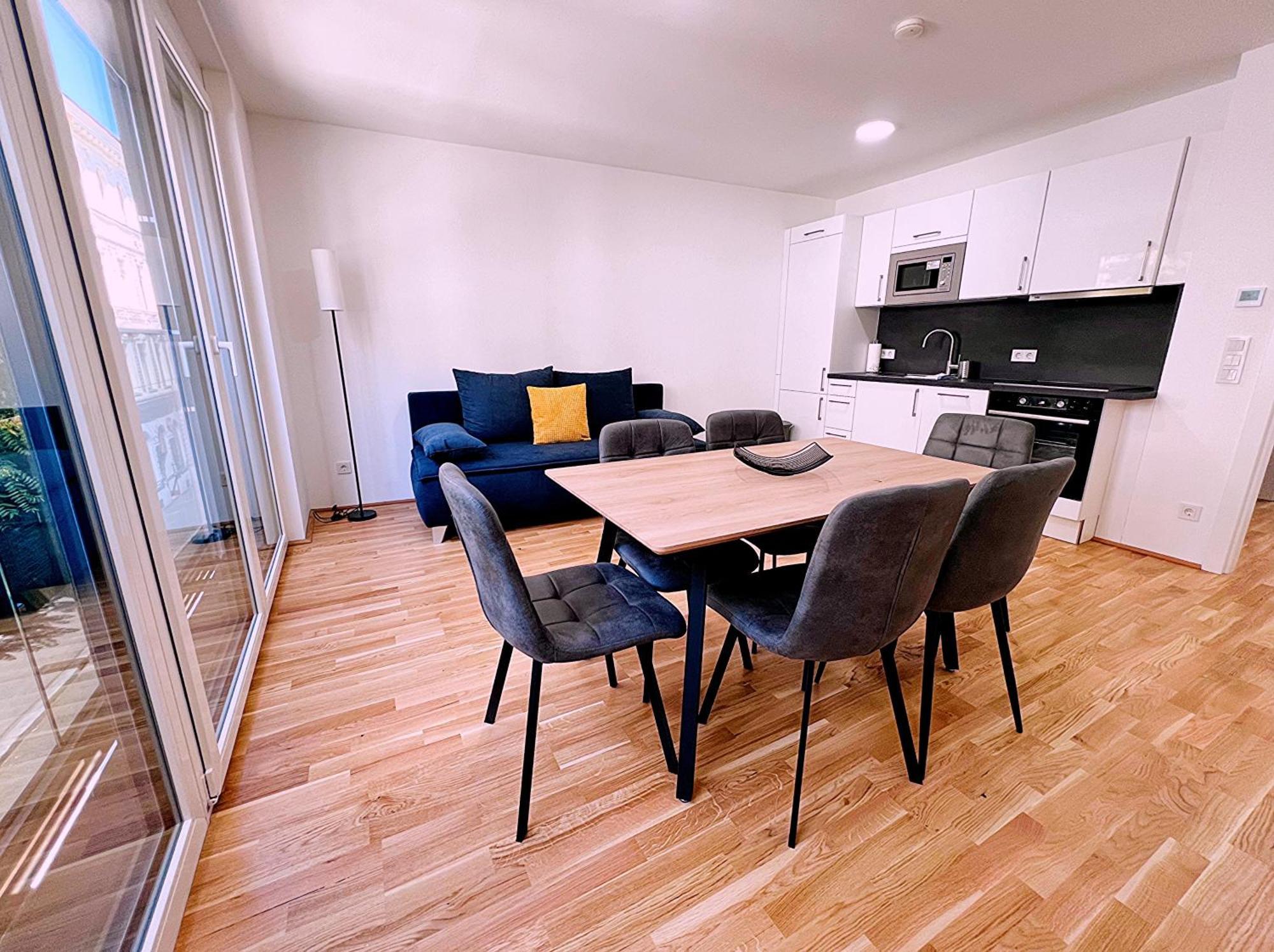Modern, New, Next To Metro - Gg13 Apartments Viena Exterior foto