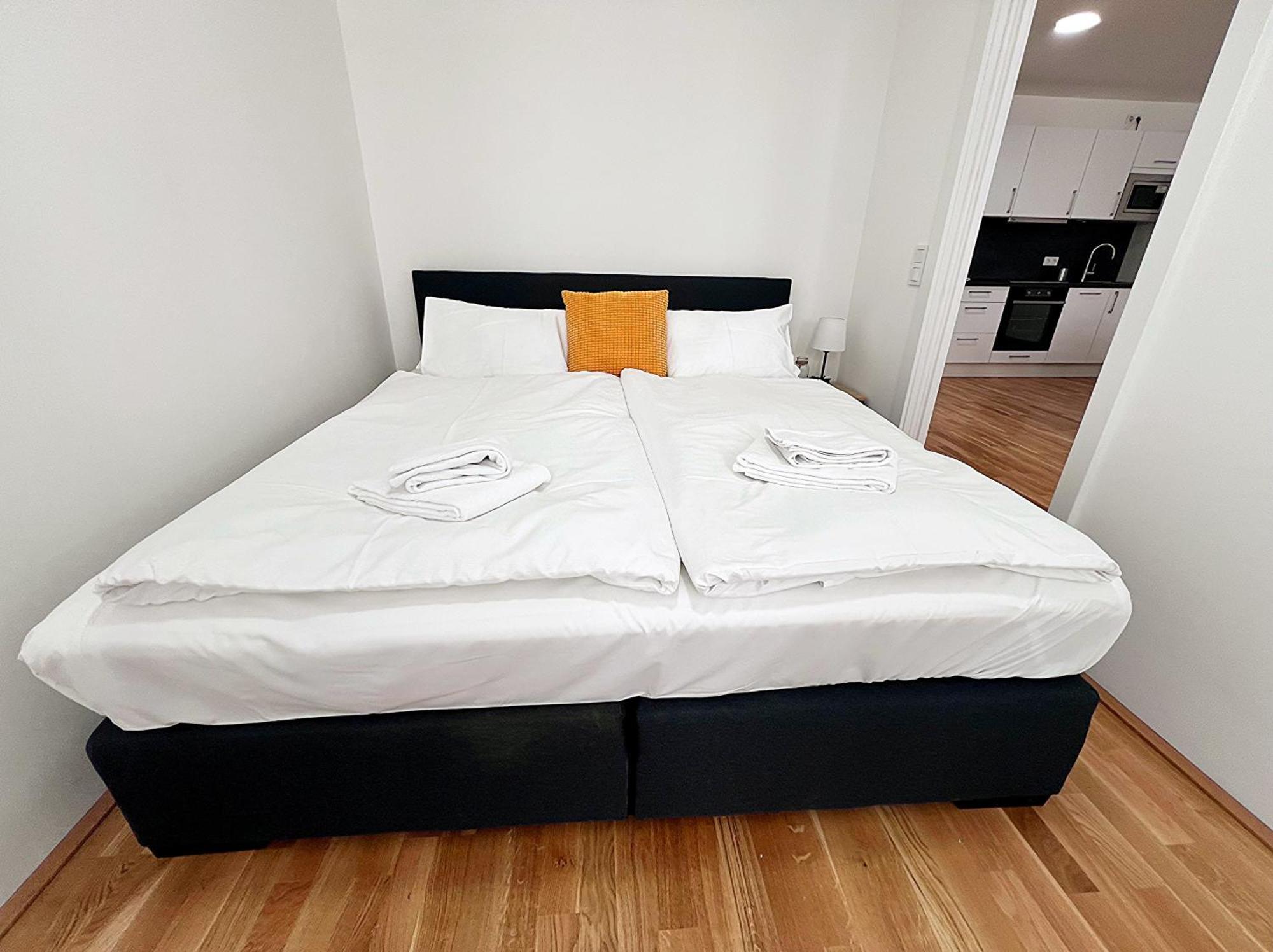 Modern, New, Next To Metro - Gg13 Apartments Viena Exterior foto